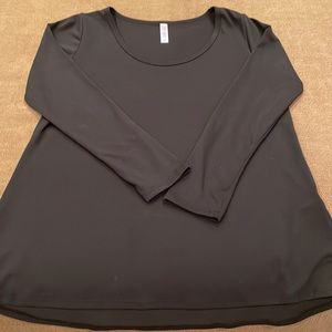 LuLaRoe Lynnae Long Sleeve Top size Medium